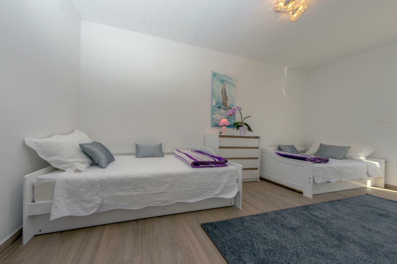 Villa Scolopax Rusticola Skradin With Heated Pool Ngoại thất bức ảnh